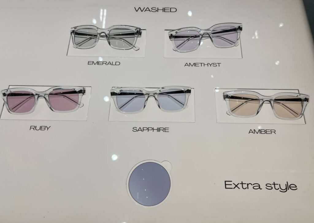 Gafas Transitions Color Touch con monturas de colores en Bilbao